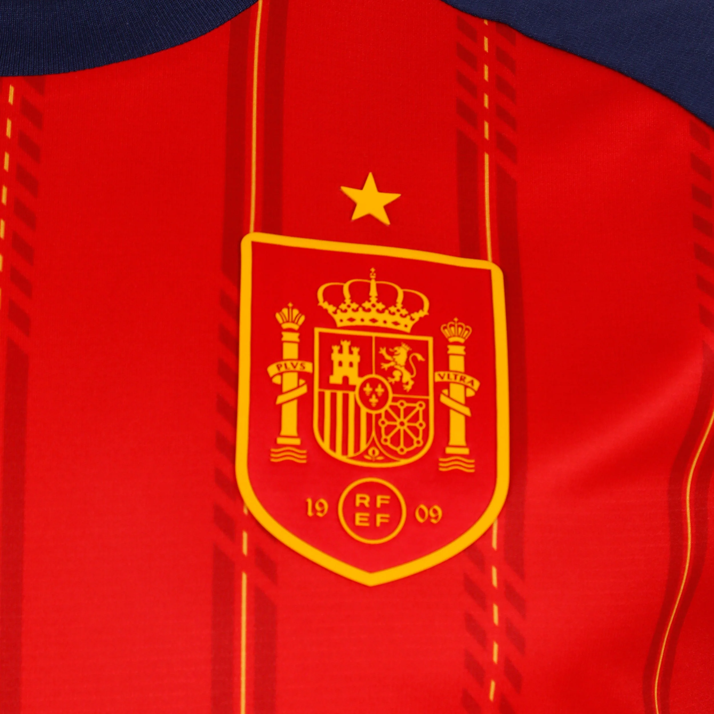 Camiseta España Local 26 Hombre – Roja - Image 4