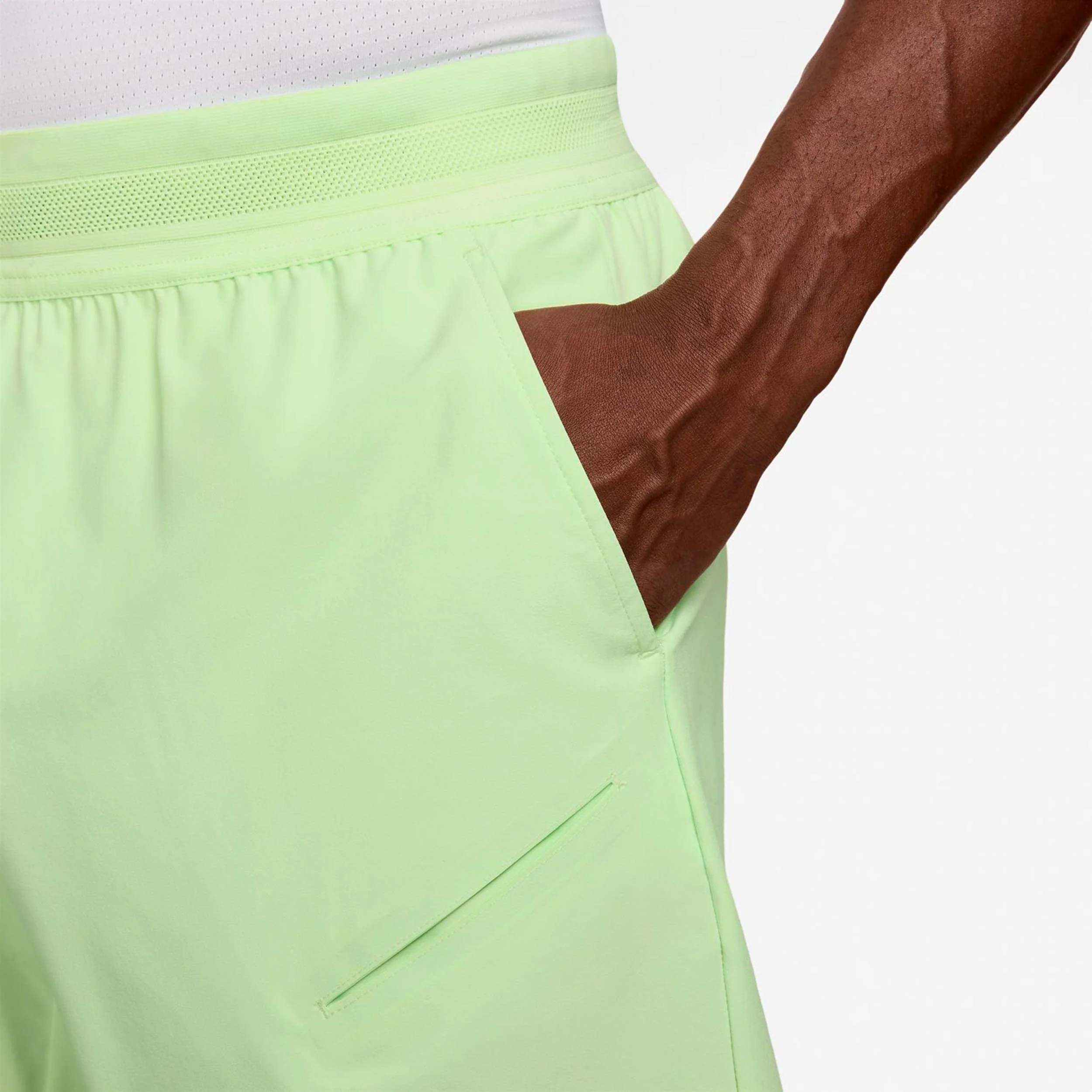 Carlos Alcaraz Court Dri-Fit Slam Shorts Hombres-verde claro, verde - Image 3