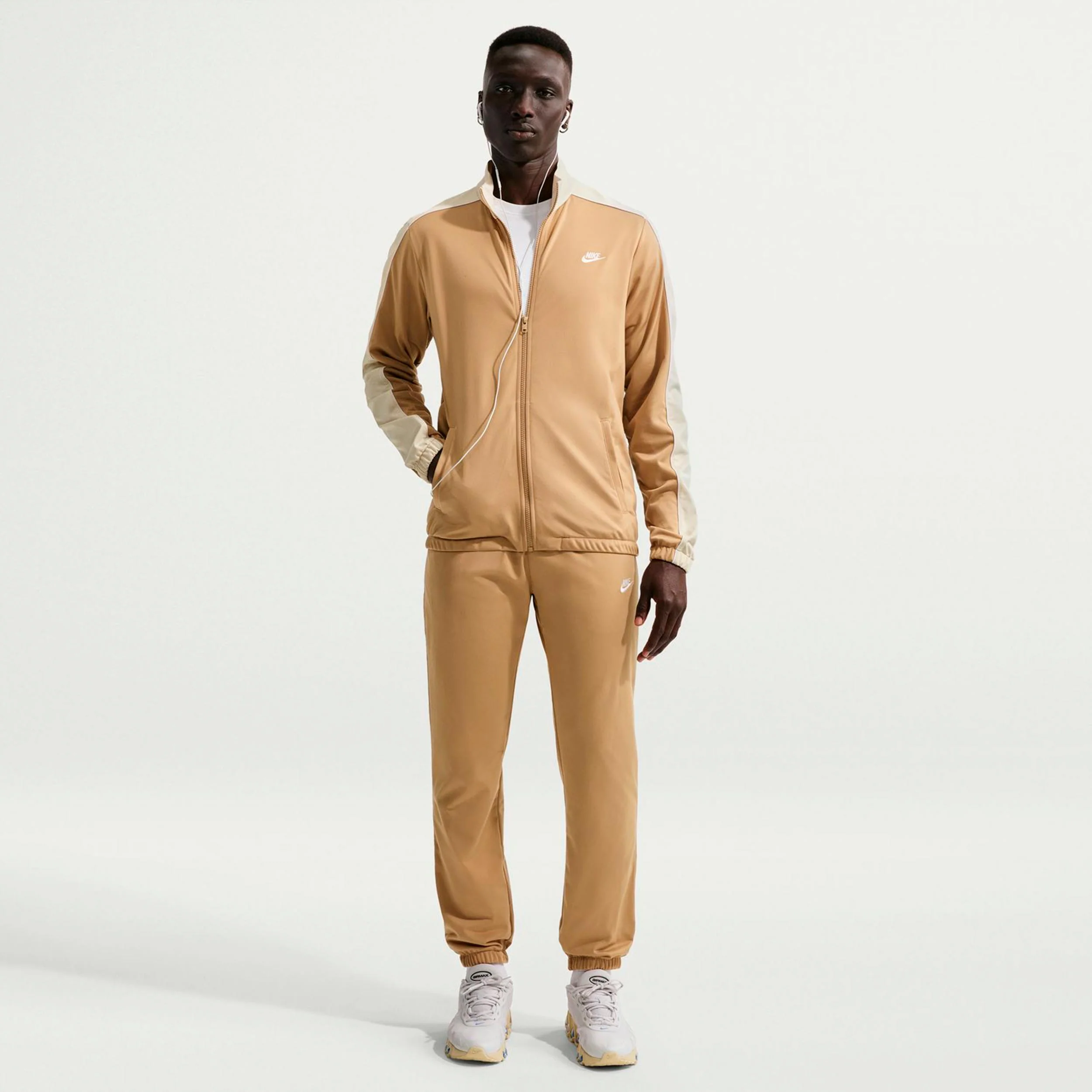 Club Chándal Hombres-beige, caqui